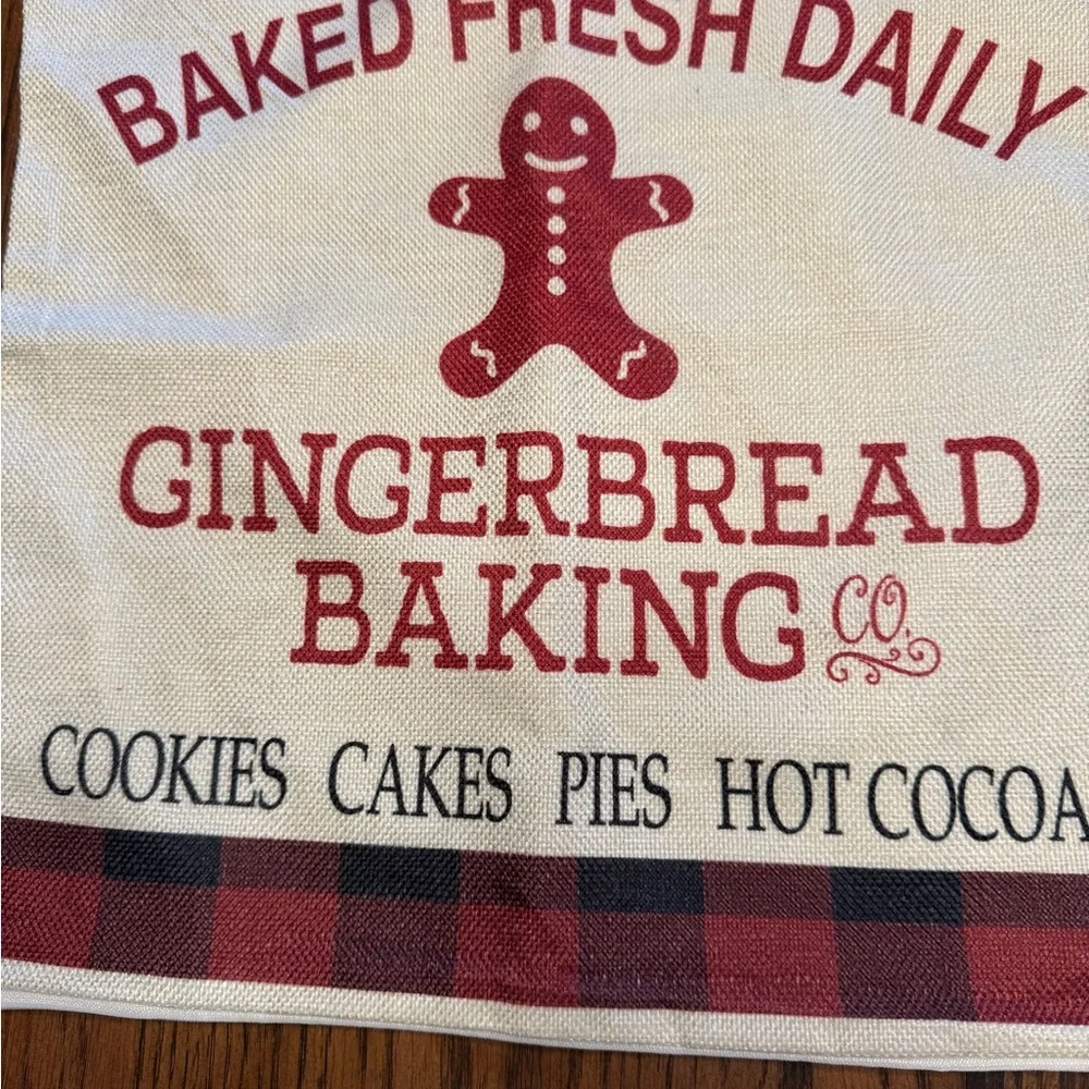 Set of 2 Christmas Pillow Covers Gingerbread Man Candy Cane Zip Polyester 16x16